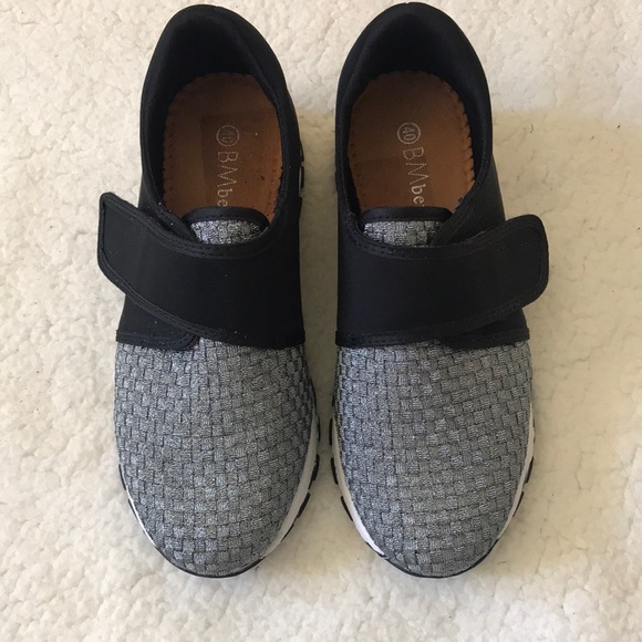 Bernie Mev | Silver Metallic and Black Velcro Sneaker Size 40